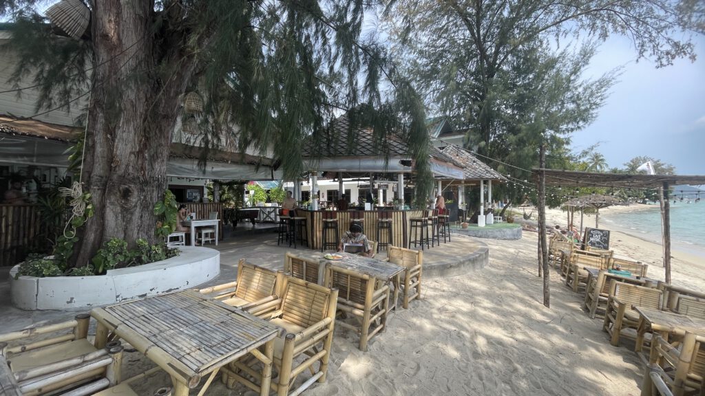 Bar mit Strand